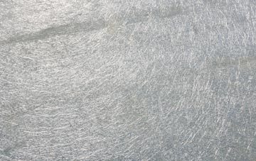 Meltonby laminate fibreglass or shingles?